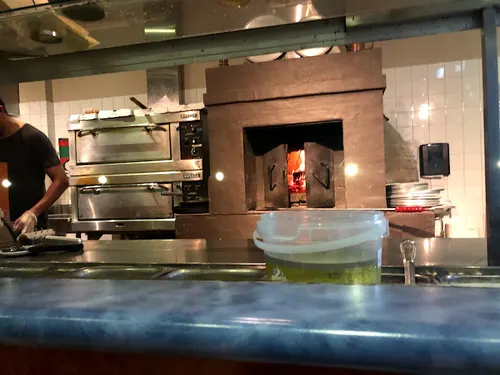 Amicis Pizzeria Ristorante