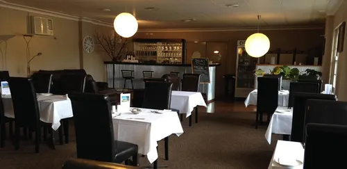 Greenhouse Licensed Restaurant at the Casino Motor Inn