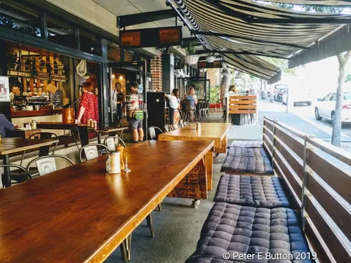 Hoochie Mamma Cafe