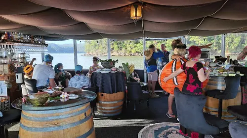 The Floating Oyster Wine Bar