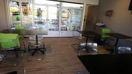 Lewis' Continental Kitchen