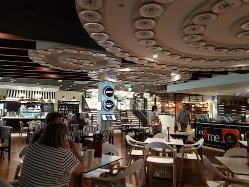 Twin Towns Services Club
