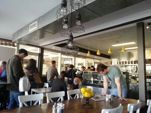 Cafe Long Shot