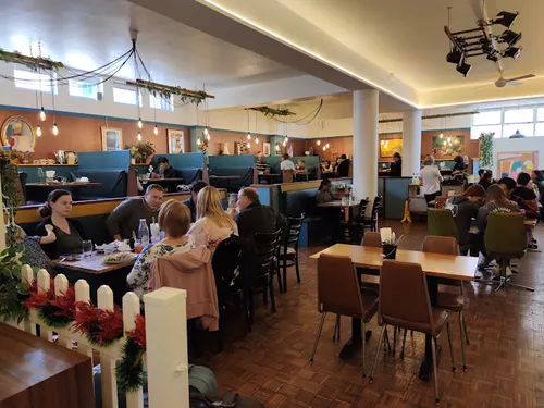 Aunty Ed's Restaurant and Bar