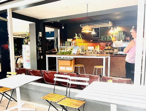 Cafe 107