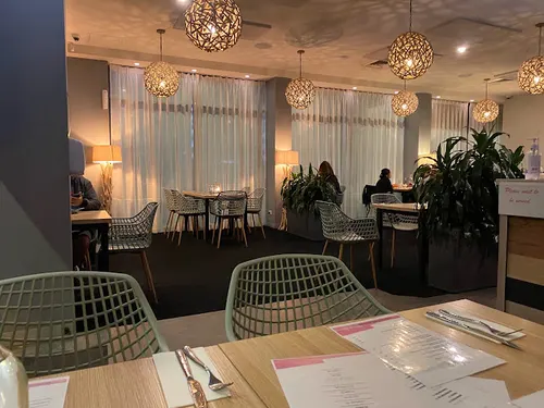 2640 Restaurant and Bar