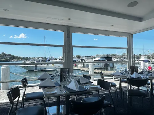 Vela Dining & Bar