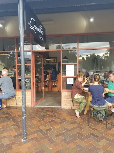 Quattro Pizzeria, Berry