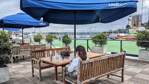 Flybridge cafe
