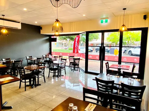 Pizza Peddlers & BAR