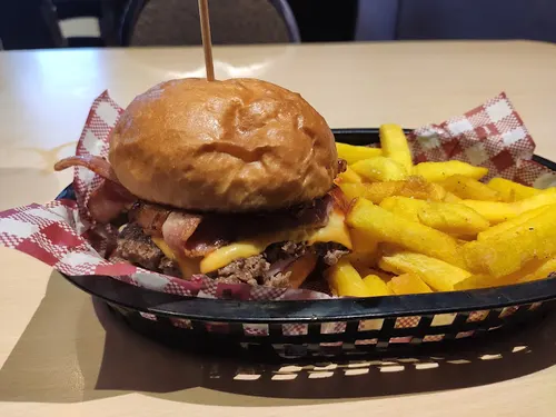 Bluey's Bistro & Smokehouse