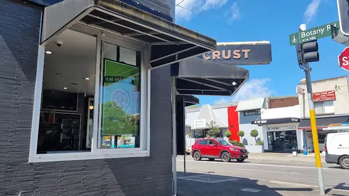 Crust Pizza Alexandria