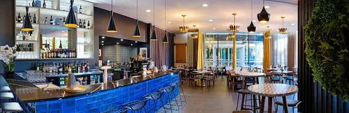 District Dining - Bar and Grill
