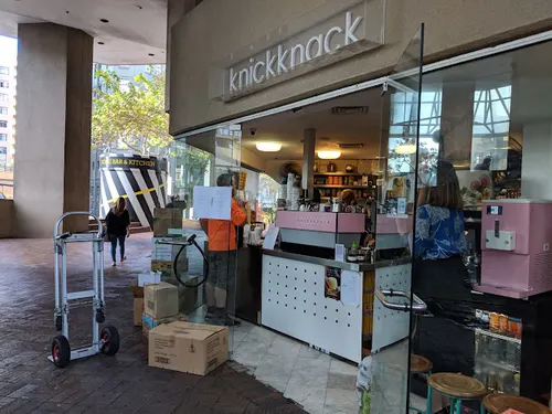 Knickknack Cafe