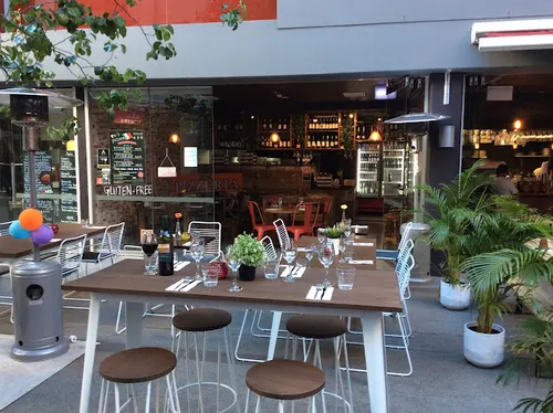Vic's Pizzeria