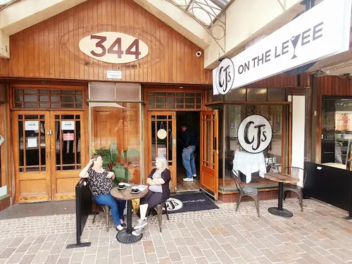 CJS on the Levee - Tapas & Cafe Maitland