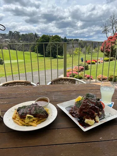 Birdies Bistro