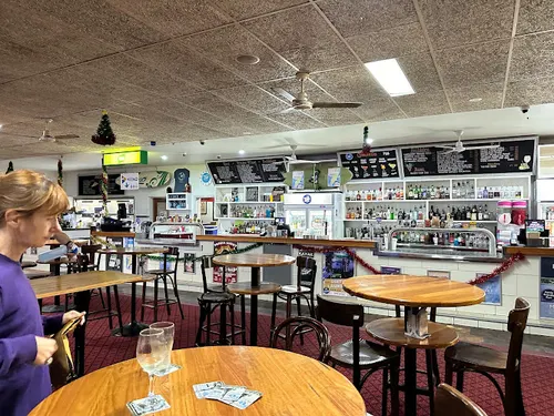 The Tav' Old Bar