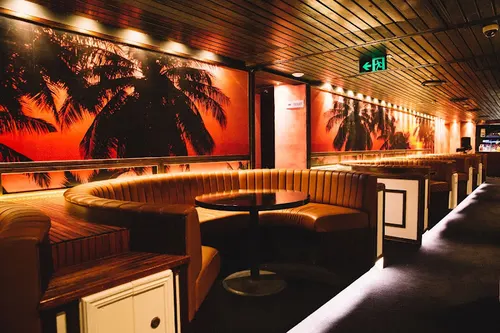Flamingo Lounge