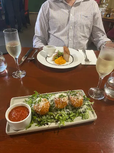 Manor Restaurant at Cotswold Gardens